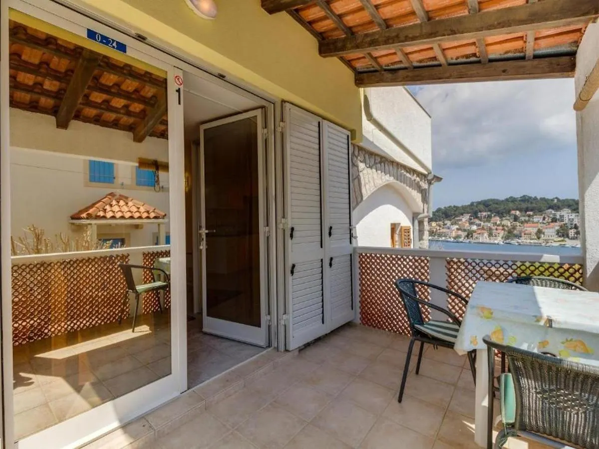 Apartments Joni Cikat Mali Lošinj 0*,  Croacia