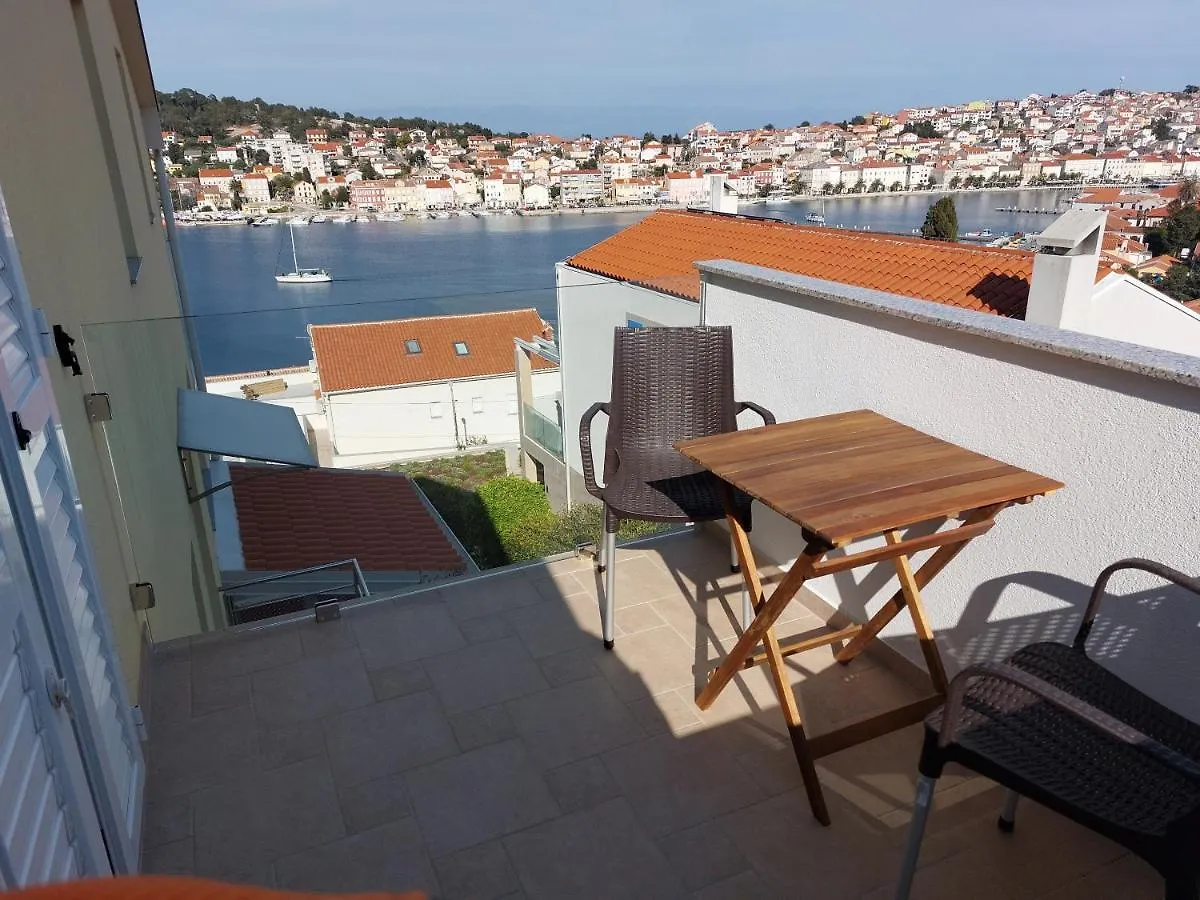 Apartments Joni Cikat Mali Lošinj