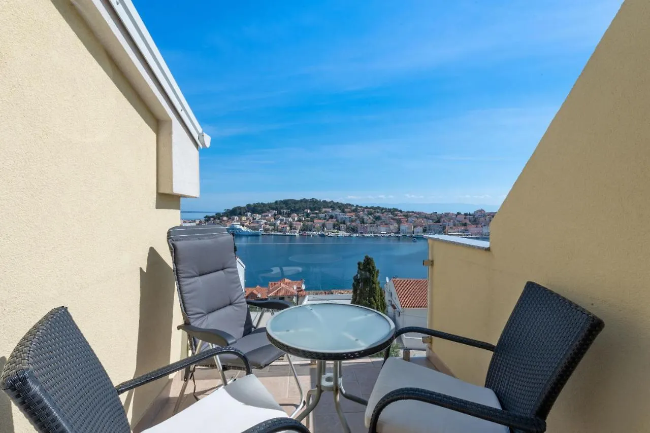 Apartments Joni Cikat Mali Lošinj Croacia